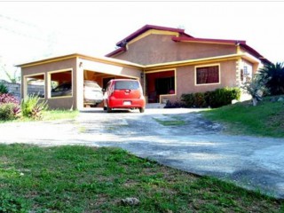 8 Mile, St. Thomas, Jamaica - House for Sale